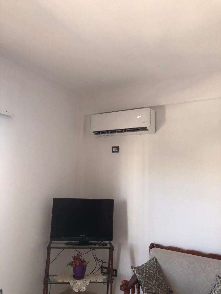 Casa Intera La Paghi Come Una Camera The Home With The Price Of A Room Durres Exterior photo