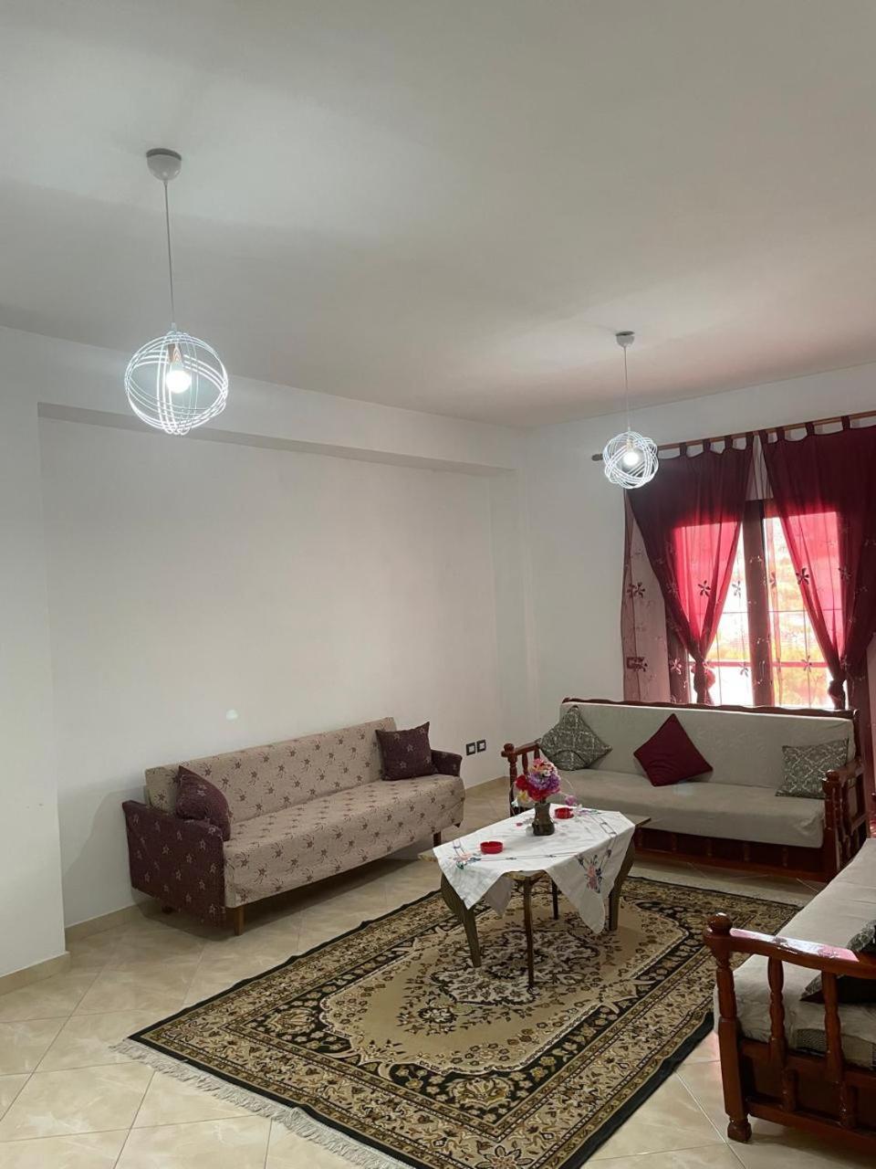 Casa Intera La Paghi Come Una Camera The Home With The Price Of A Room Durres Exterior photo