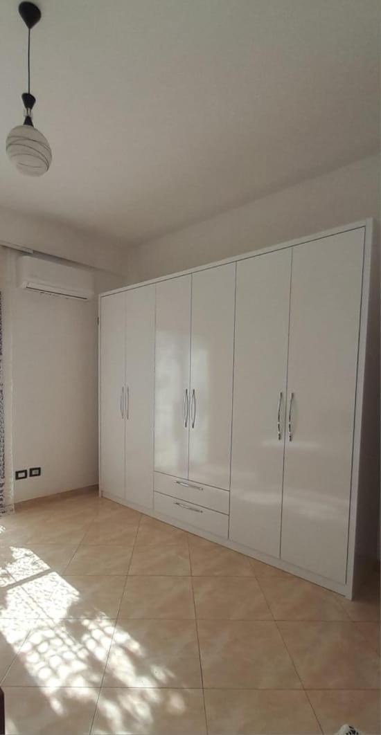 Casa Intera La Paghi Come Una Camera The Home With The Price Of A Room Durres Exterior photo